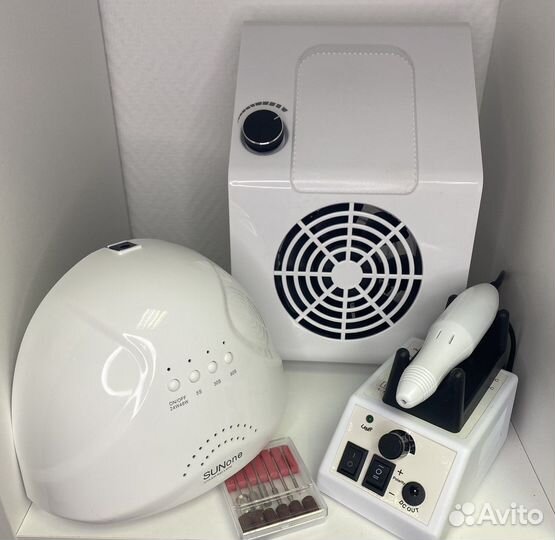 Набор для маникюра, аппарат, пылесос новое