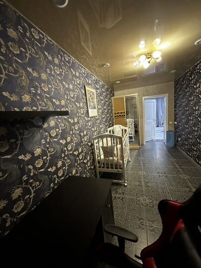 2-к. квартира, 57 м², 1/4 эт.