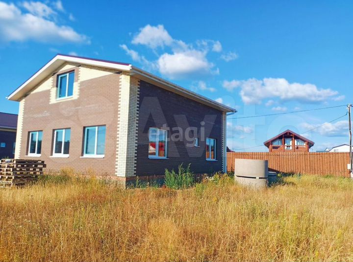 Коттедж 155 м² на участке 9 сот.