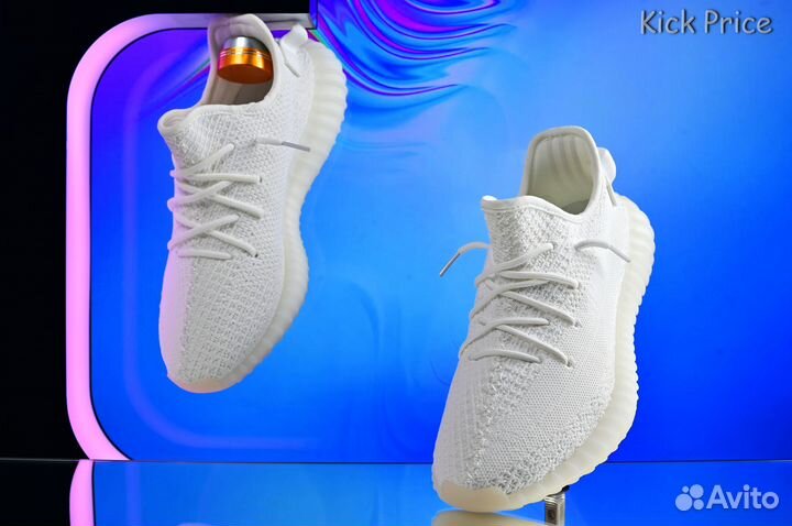 Кроссовки Adidas Yeezy Boost 350 V2 Creamanger