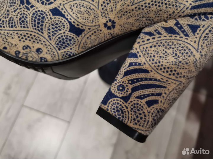 Сапоги-чулки женские