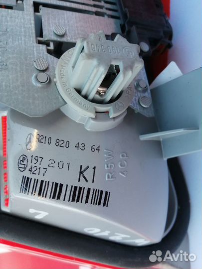 Фонарь задний левый оригинал Мерседес W210