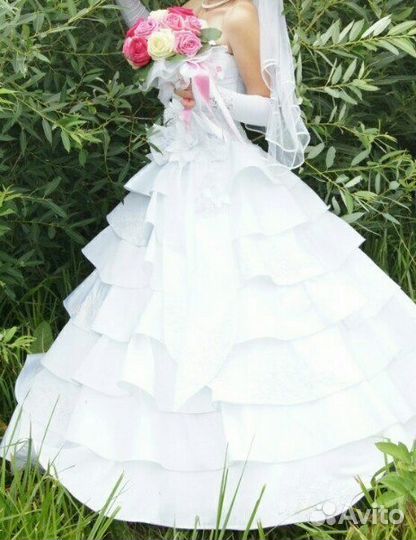 Продам красивое свадебное платье