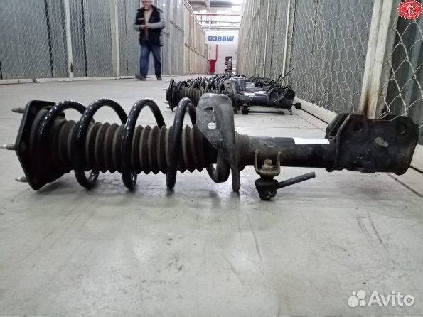 Амортизатор передний правый Honda CRV-4