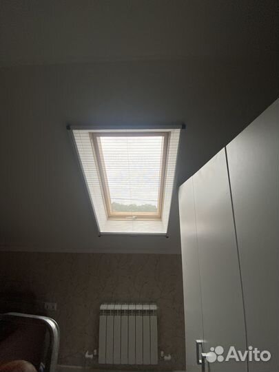 Москитные сетки для мансардных окон