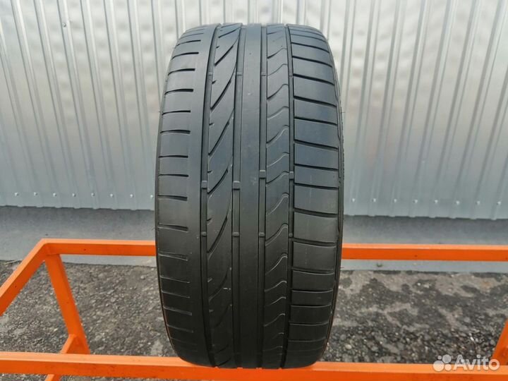 Bridgestone Potenza RE050A 235/35 R19 91Y