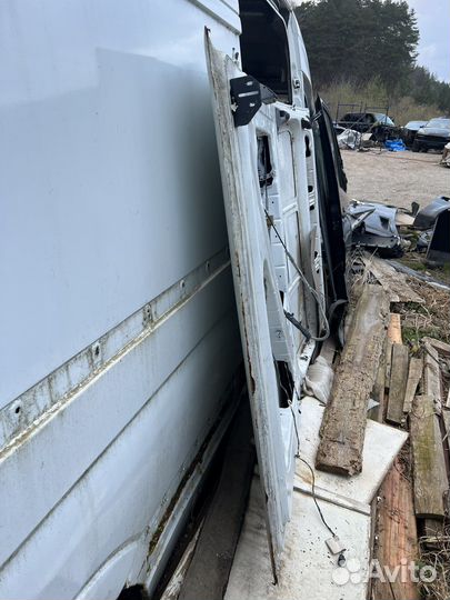 Дверь боковая mercedes sprinter 906 9067300105