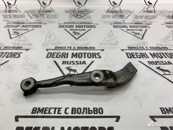 Рычаг ограничитель поворота левый Volvo S60 XC70