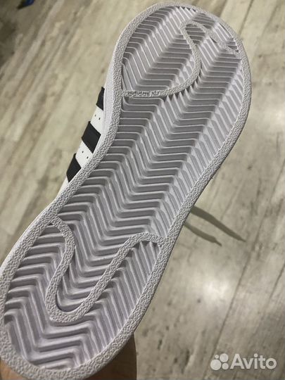 Кроссовки adidas