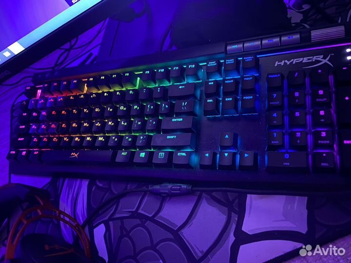 Игровой компьютер с девайсами