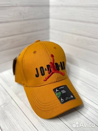 Бейсболка Кепка Nike adidas The north face