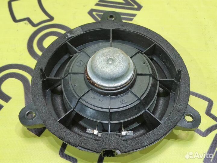 Динамик задний правый Infiniti Fx35 S50 VQ35DE