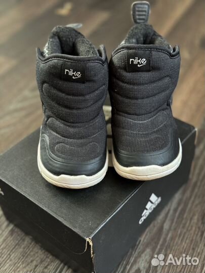 Дутики nike детские
