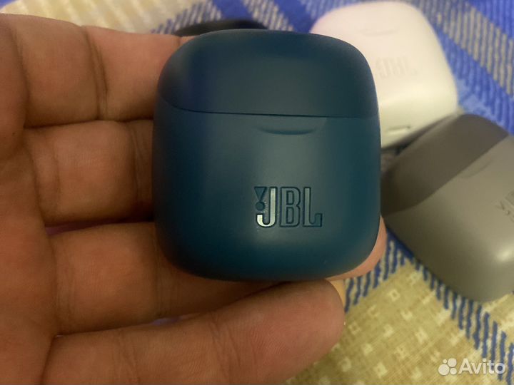 Кейс для наушников jbl 220/225 tws