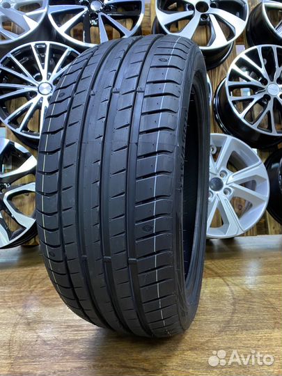 Triangle EffeXSport TH202 245/35 R19 93Y