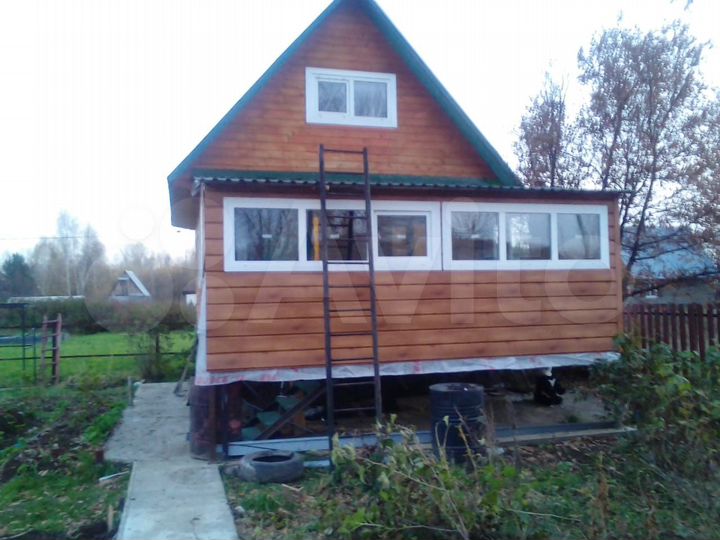 Дача 25 м² на участке 10 сот.