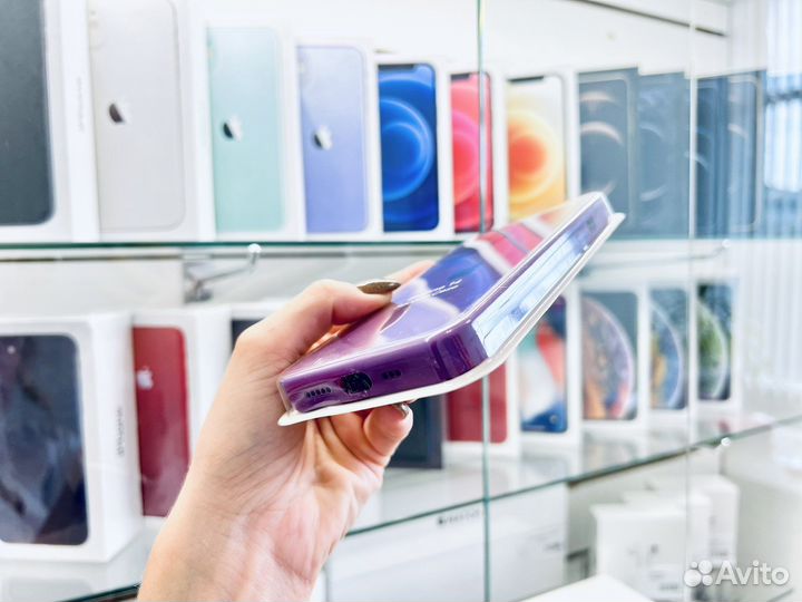 Чехол на iPhone 14, фиолетовый