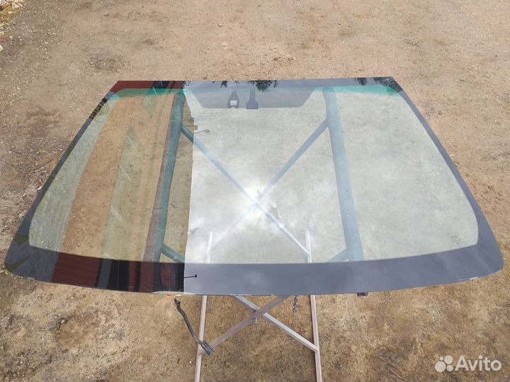 Стекло лобовое Toyota Camry V50 2017 год