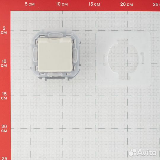 Розетка 673741 скрытая установка слоновая кость с
