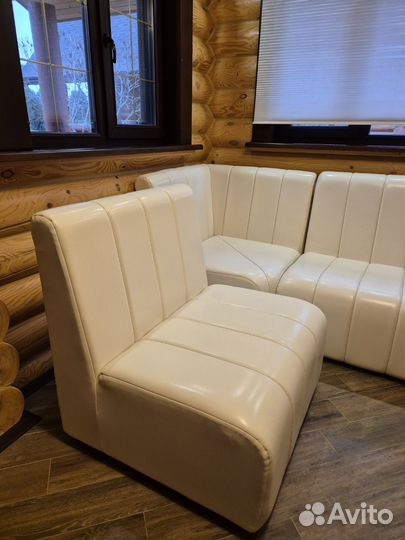 Угловой диван для кухни/бани/ в офис