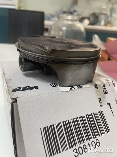 Поршень KTM 450 EXC 200 м.ч. Оригмнал