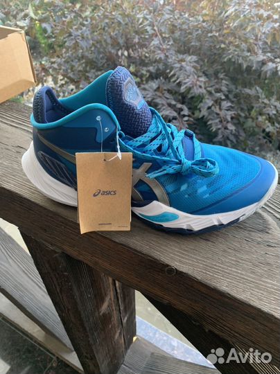 Кроссовки для волейбола asics metarise