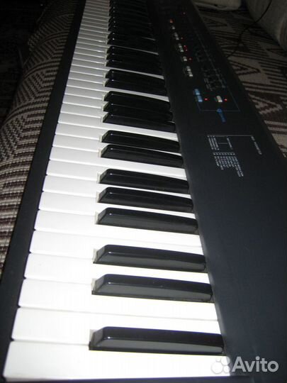 Roland A-30 миди клавиатура