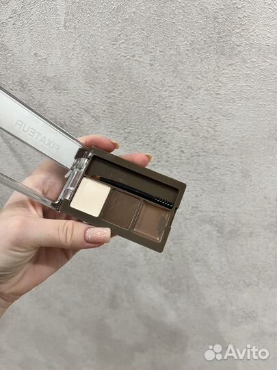 Тени для бровей vivienne sabo