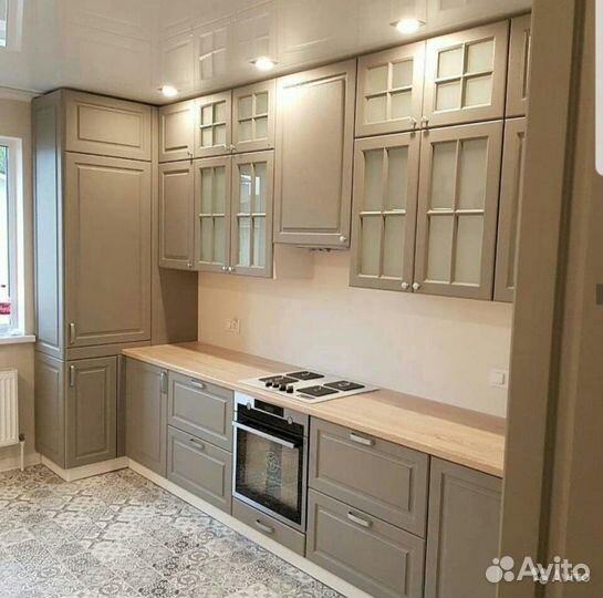 Угловая кухня под встраиваемую технику