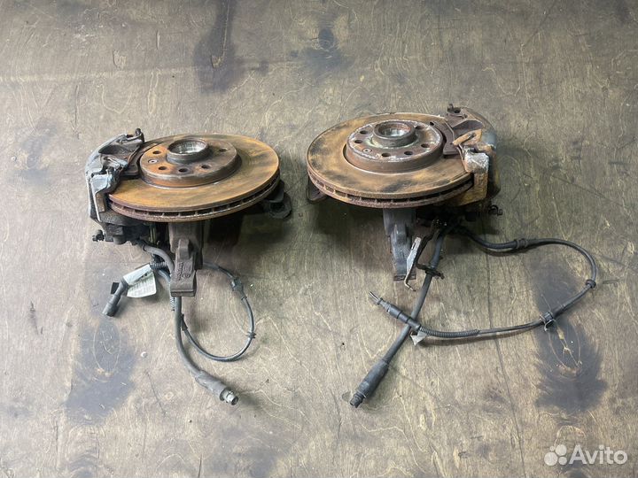 Поворотный кулак в сборе на Opel Astra G, Zafira A