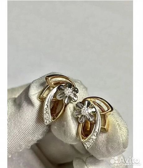 Золотые серьги с бриллиантами