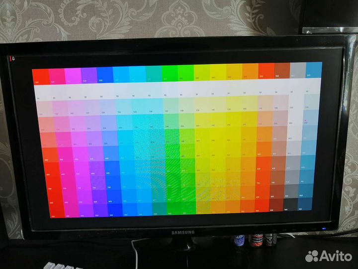 Монитор Samsung S24D332H