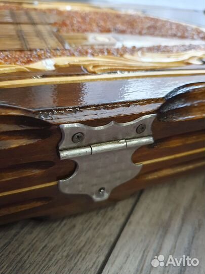 Нарды ручной работы с янтарем