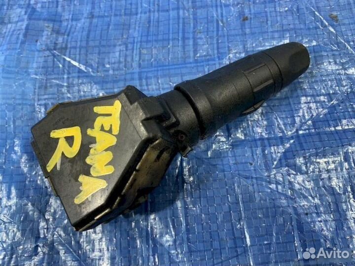 Блок подрулевых переключателей правый Nissan Teana