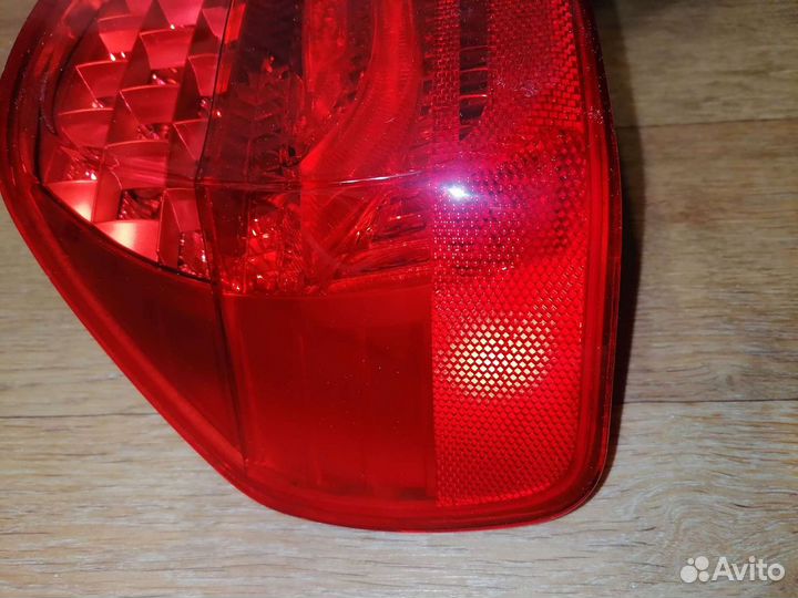 Фонарь задний левый bmw series 3 e90 Fl