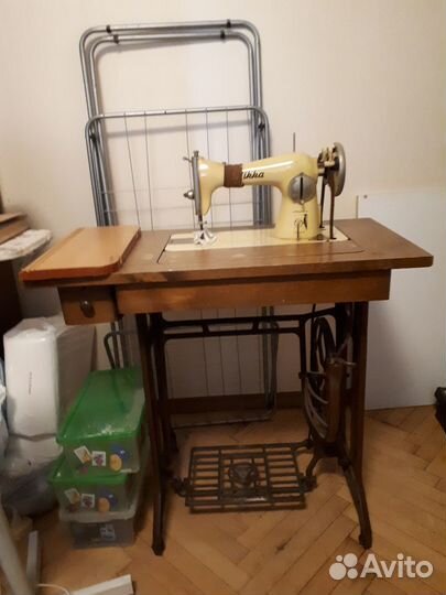 Швейная машина Tikka