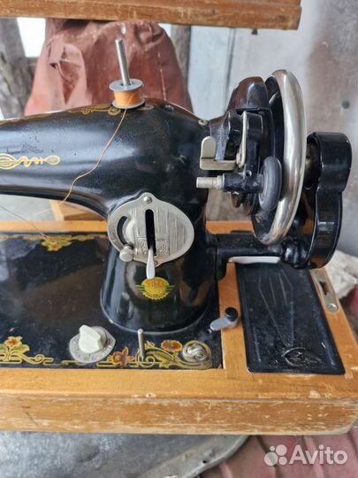 Швейная машина чайка