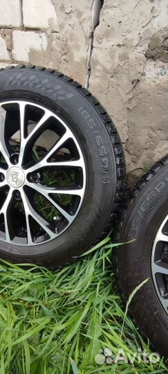 Nokian Tyres Hakkapeliitta 9 185/65 R15