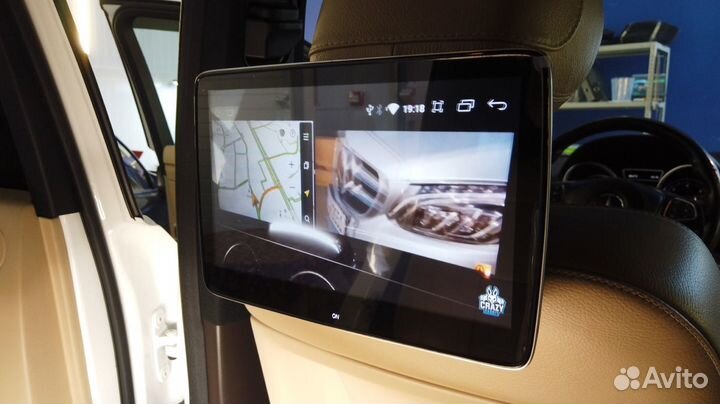 Навесные и потолочные мониторы в автомобили