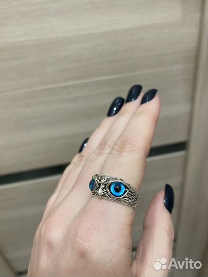 Кольцо сова с голубыми глазами