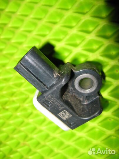 Датчик удара подушки безопасности Ford