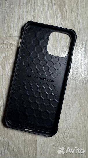 Чехол на iPhone 12 pro max uag