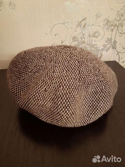 Берет женский новый