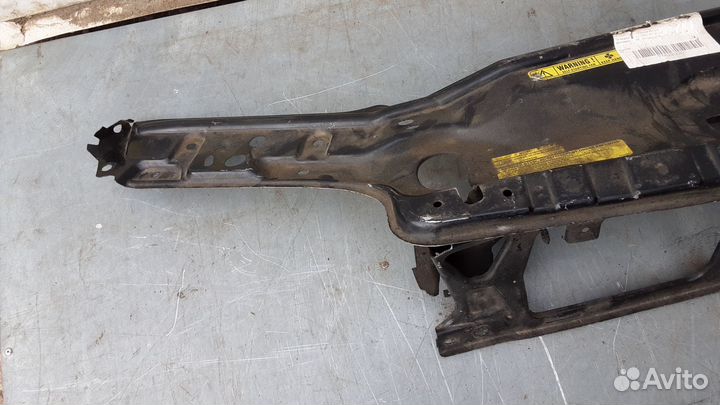 Передняя панель крепления облицовки (телевизор) vo