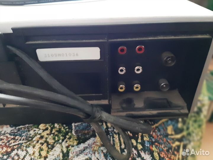 Видеомагнитофон LG L398 шесть головок