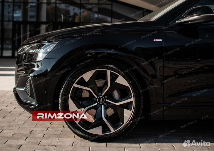 Кованые диски R22 на Audi Q8