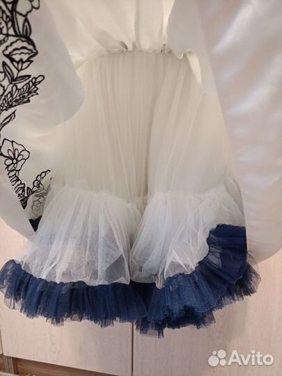 Платье для девочки 116 и 110