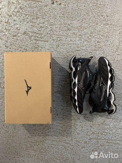 Mizuno Wave Prophecy 11