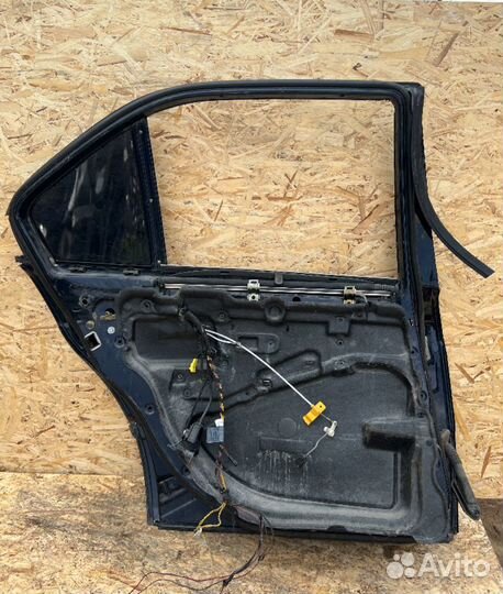 Дверь задняя левая BMW 7 Series e38