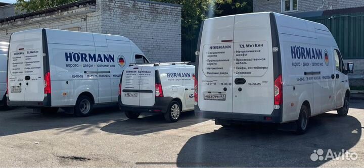 Монтажник стеллажей и ворот